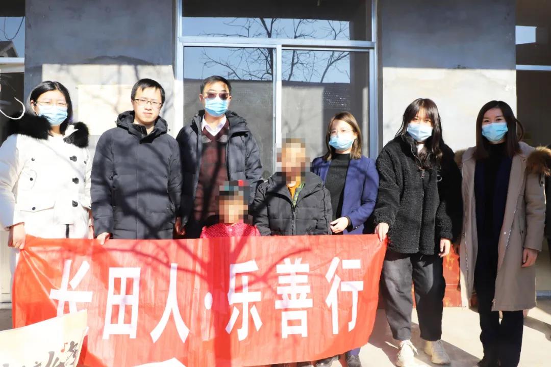 一處小屋 無限希望—團(tuán)區(qū)委攜手長田實(shí)業(yè)到捐建“希望小屋”走訪慰問